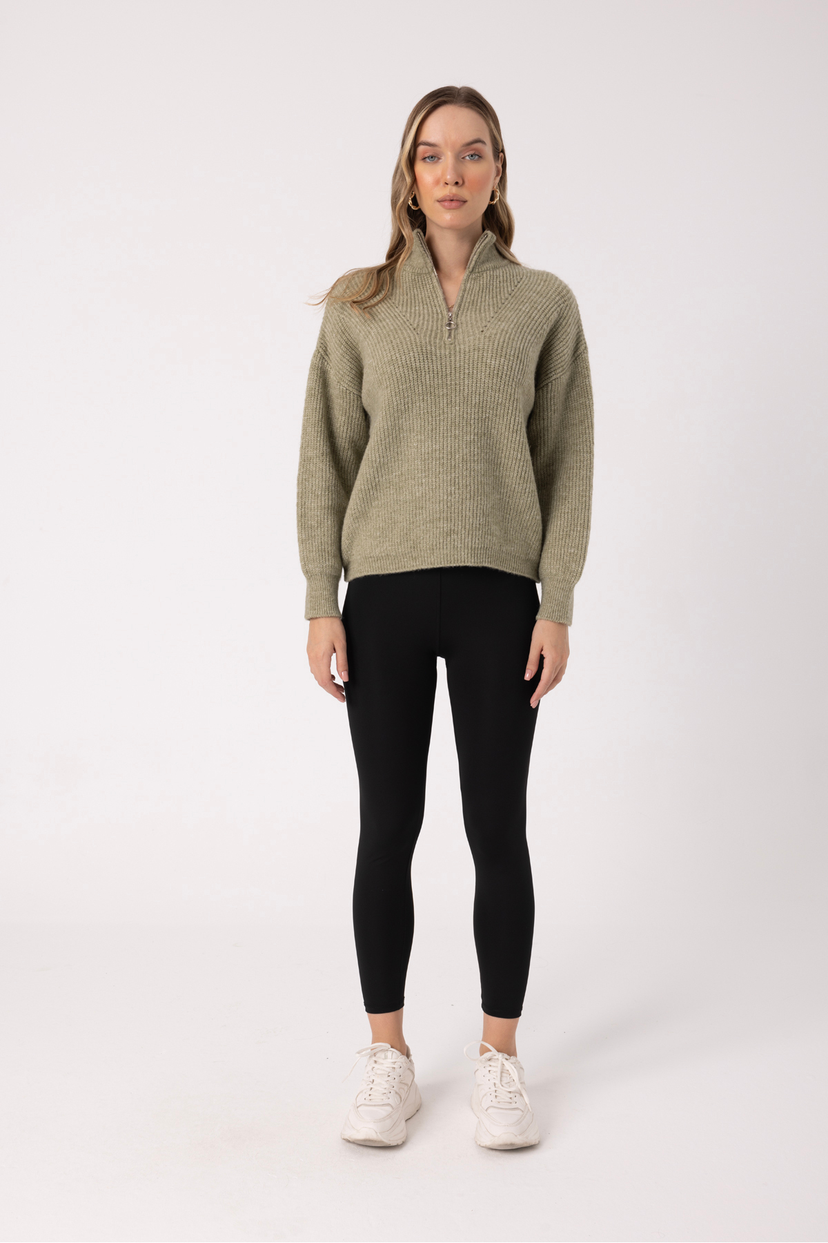 Picture of Soft Women’s Sweater with Zipper Detail