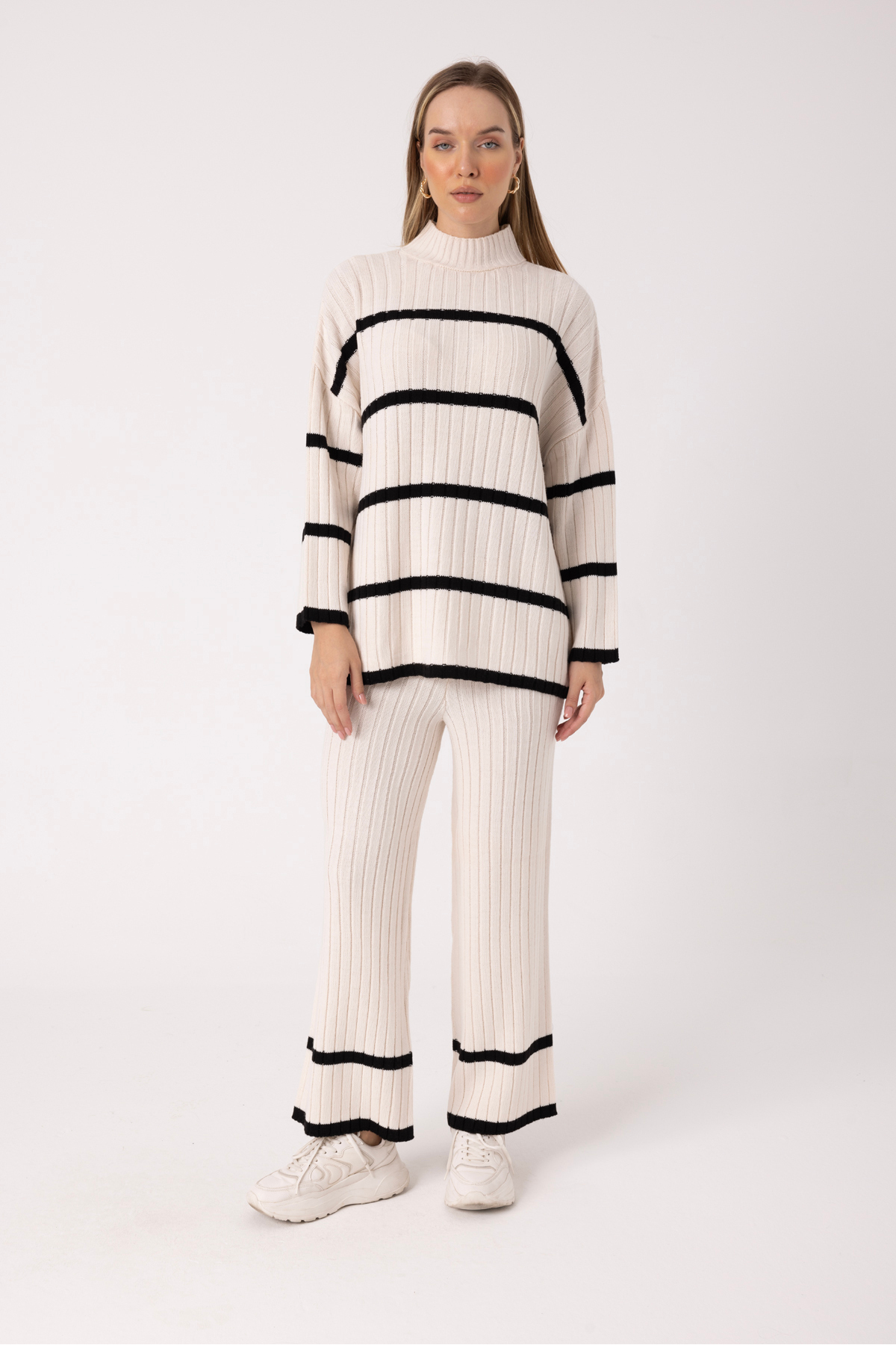 Picture of Women’s Cream & Black Ribbed Knit Sweater and Pants Set